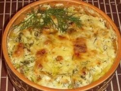 Картошка с курицей в сметане в духовке