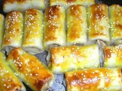 Быстрые трубочки с куриной начинкой