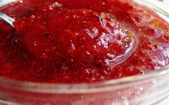Варенье-ассорти из красной смородины с крыжовником