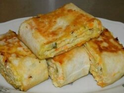 Хрустящая закуска из лаваша с овощами