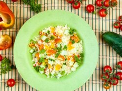 Кускус со спаржей, кабачками и сладким перцем