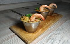 Жюльен с креветками и грибами