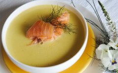 Суп-пюре из тыквы и картофеля с копченой рыбой