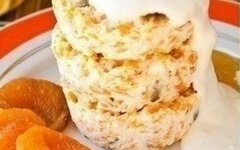 Морковно-медовые сырники с изюмом