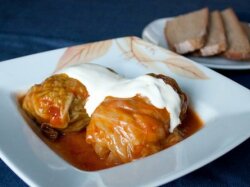 Голубцы с фаршем и рисом в мультиварке