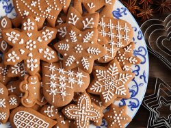 Медовые пряники с имбирем и гвоздикой