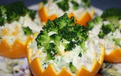 Салат «Зимний» с курицей и апельсинами