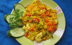 Ризотто с курицей, болгарским перцем и помидорами