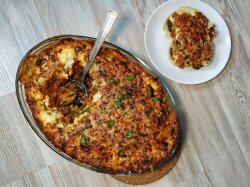 Мусака по-гречески с баклажанами и мясом