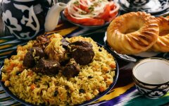 Плов из свинины с ароматными специями