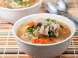 Диетический суп с грибами и болгарским перцем