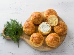 Заварные профитроли с сырно-яичной начинкой