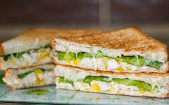 Домашние сэндвичи с курицей и перцем