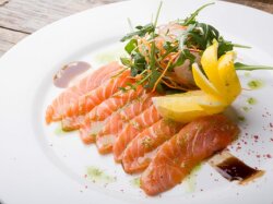 Слабосоленая горбуша по-домашнему