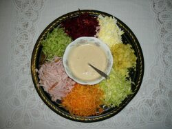 Салат «Козел в огороде» с ветчиной и пекинской капустой