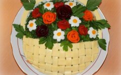 Салат «Корзиночка с цветами»
