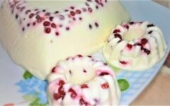 Творожное бланманже с ягодами