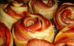 Колбасные «Розочки» в слоеном тесте к чаю