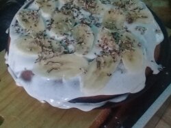 Легкий торт на кефире со сметанным кремом