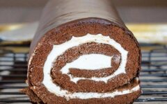 Шоколадные рулетики со сливочным сыром