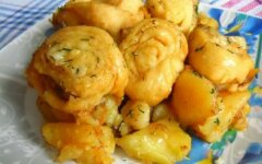 Жаркое с мясом, грибами и нудлями