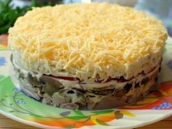 Салат «Тоска» с шампиньонами