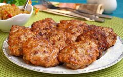 Рубленые котлеты из говядины в панировке
