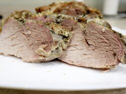 Свинина запеченная целым куском в фольге