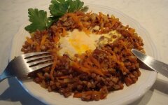 Гречка с морковью и соевым соусом