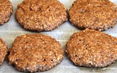 Постное овсяное печенье с бананами и орехами