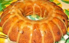 Ванильный кекс с изюмом и цукатами