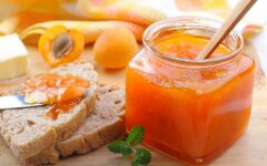 Абрикосово-лимонное варенье с миндалем в мультиварке