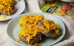 Постные гречаники без мяса с морковной поджаркой