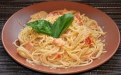 Спагетти «Карбонара» со сливками из мультиварки