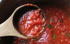 Соус для пиццы с чесноком и белым вином