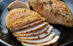 Домашняя пастрома из индюшиной или куриной грудки