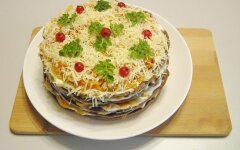 Торт из говяжьей печени с плавленым сыром