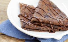 Домашние шоколадные блинчики с ромом