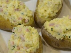 Крошка-картошка с беконом и брынзой