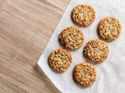 Печенье из овсяных хлопьев на сливочном масле