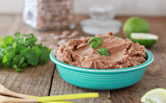 Паштет из красной фасоли с яйцами