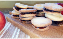 Печенье на маргарине с повидлом