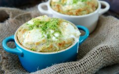 Куриное суфле с капустой и морковью