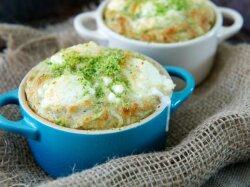 Куриное суфле с капустой и морковью