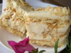 Киевский торт «Акилежна» с грецкими орехами