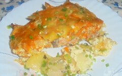 Запеченная горбуша с картофелем под сырной корочкой
