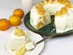 Творожно-сметанный торт с мандаринами без выпечки