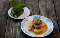 Рагу с картошкой и свининой в казане