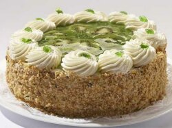 Кокосовый торт с киви и сметанным кремом