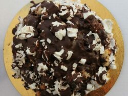 Торт «Графские развалины» со сметанным кремом и глазурью